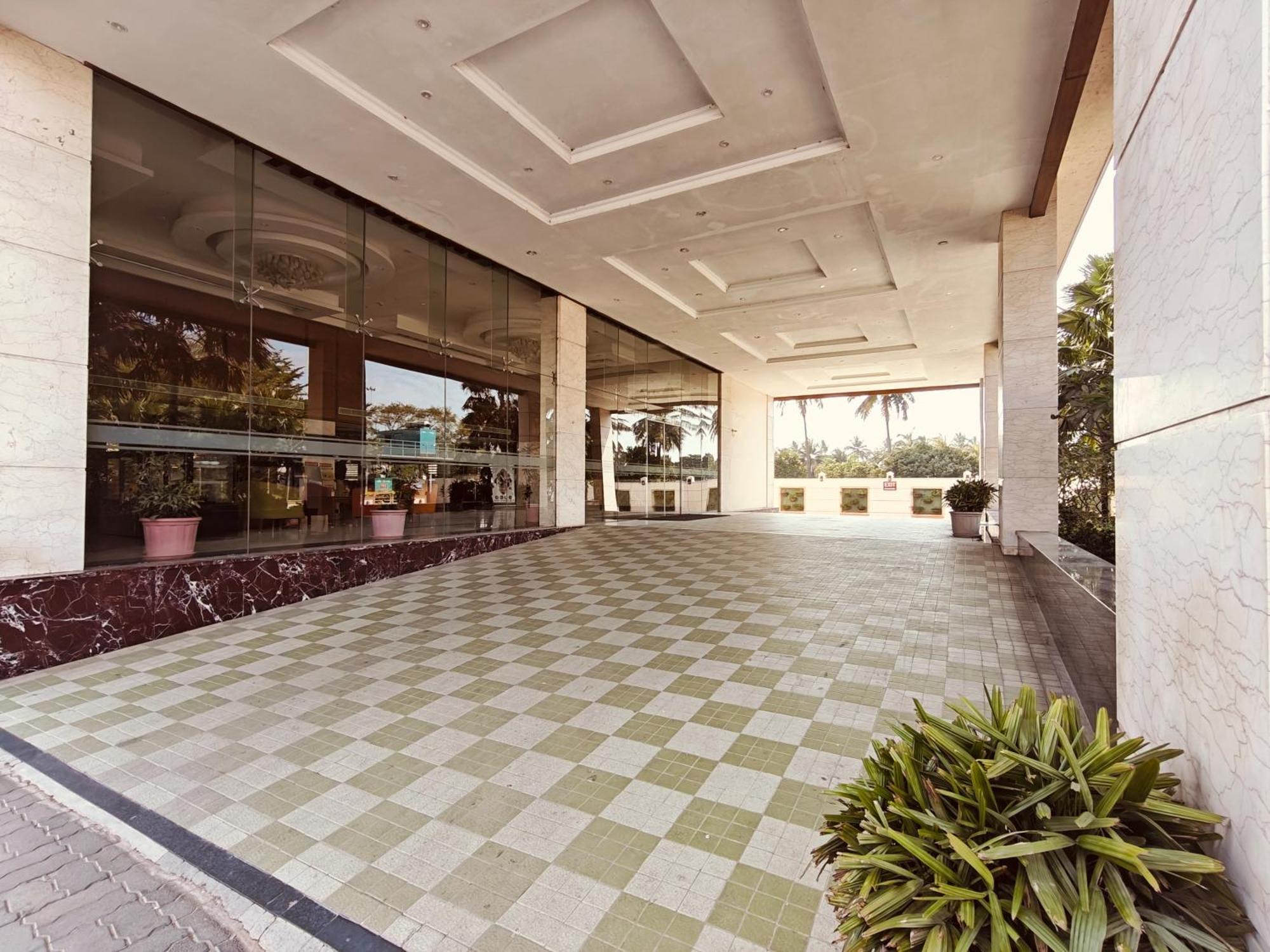 Mm Legacy - A Bergamont Hotel, Kanchipuram Dış mekan fotoğraf